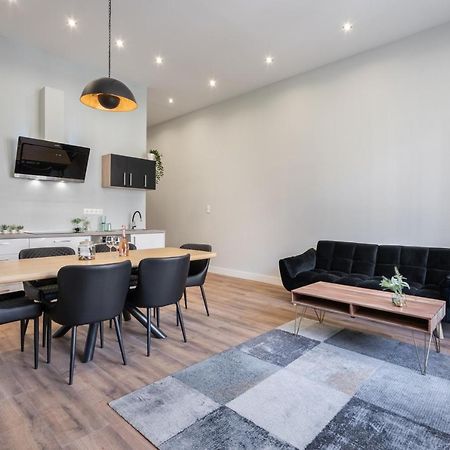 Ferienwohnung Buenos Boutique - A/C, 2 Bathrms, Amazing View Budapest Exterior foto