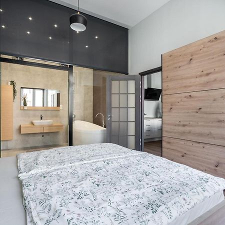 Ferienwohnung Buenos Boutique - A/C, 2 Bathrms, Amazing View Budapest Exterior foto