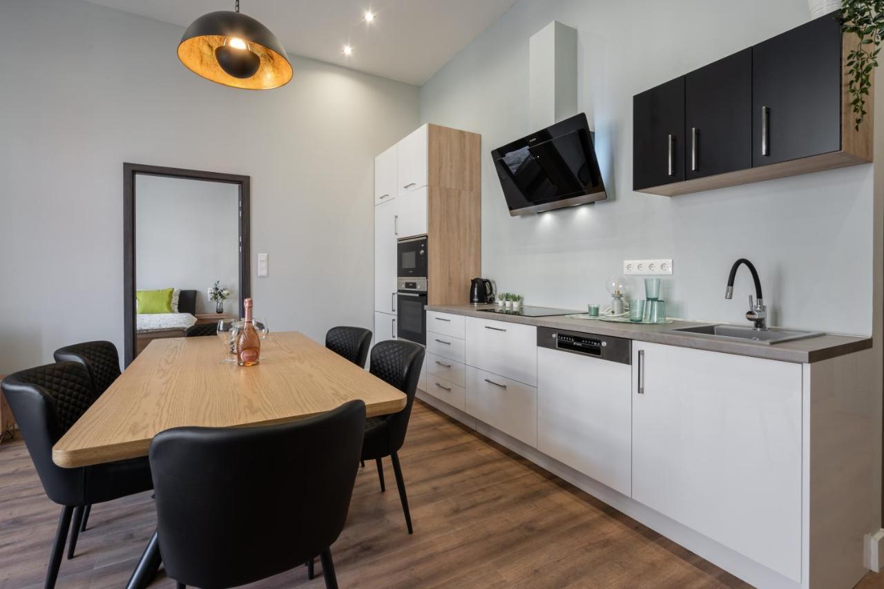 Ferienwohnung Buenos Boutique - A/C, 2 Bathrms, Amazing View Budapest Exterior foto